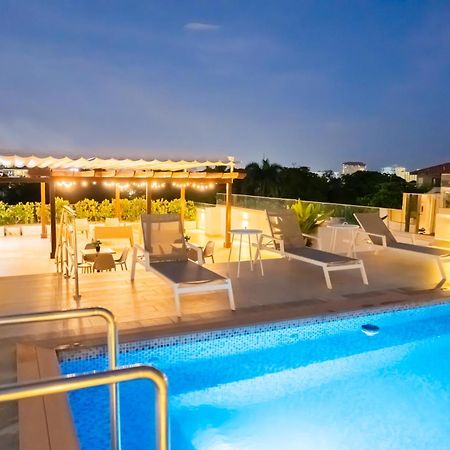 Hotel Stay Here Suites Santo Domingo Exteriör bild