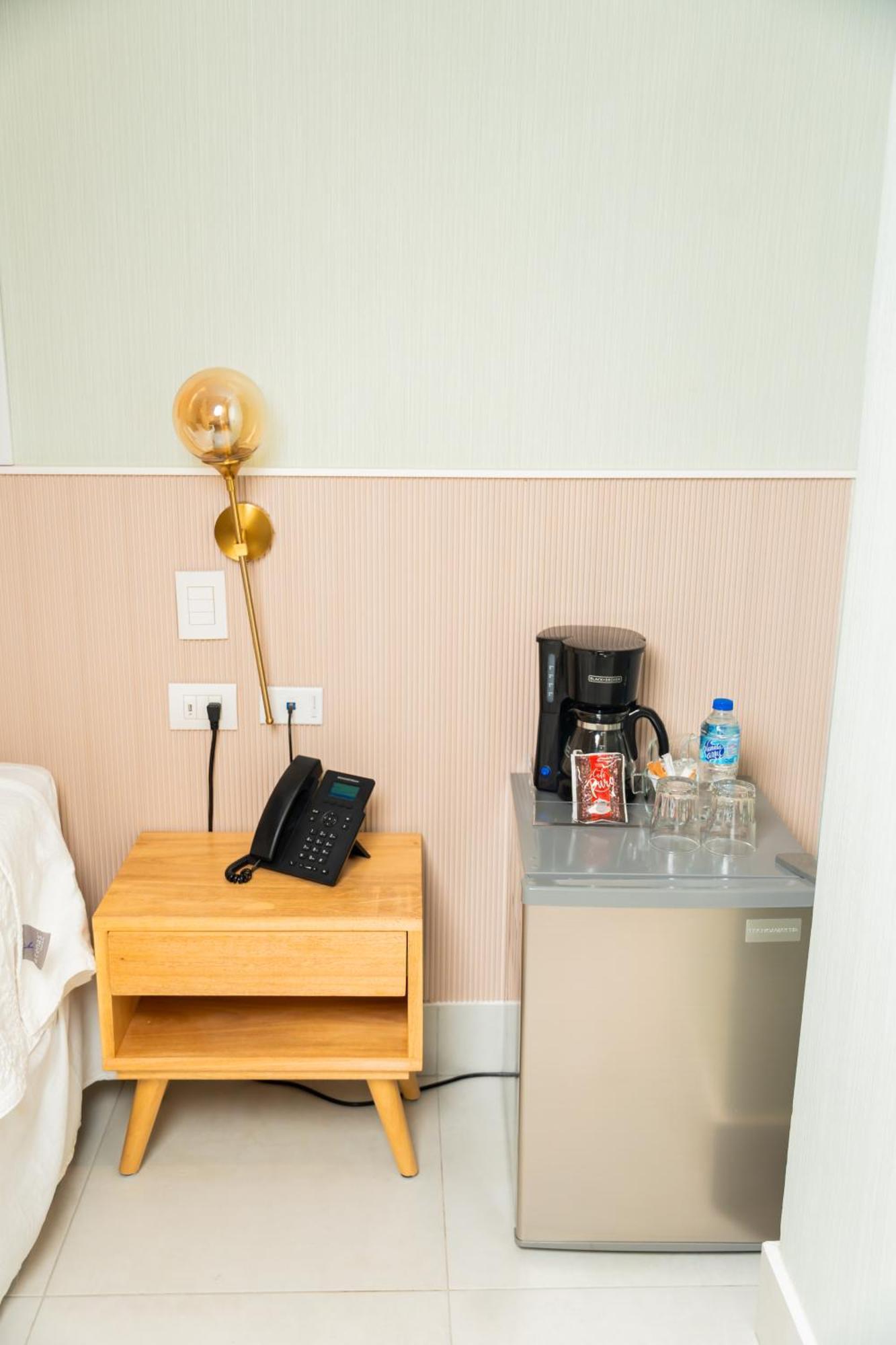 Hotel Stay Here Suites Santo Domingo Exteriör bild