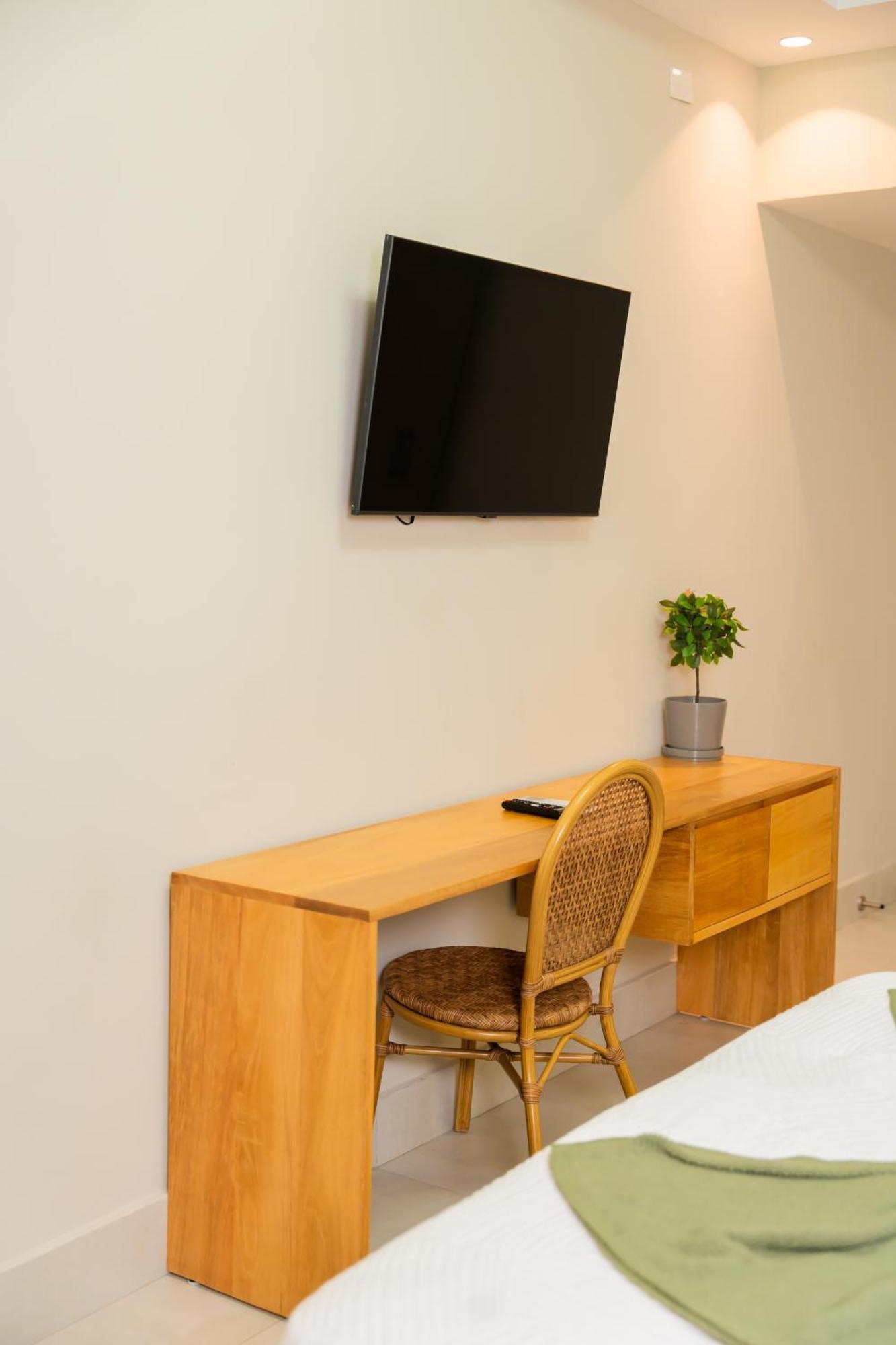 Hotel Stay Here Suites Santo Domingo Exteriör bild