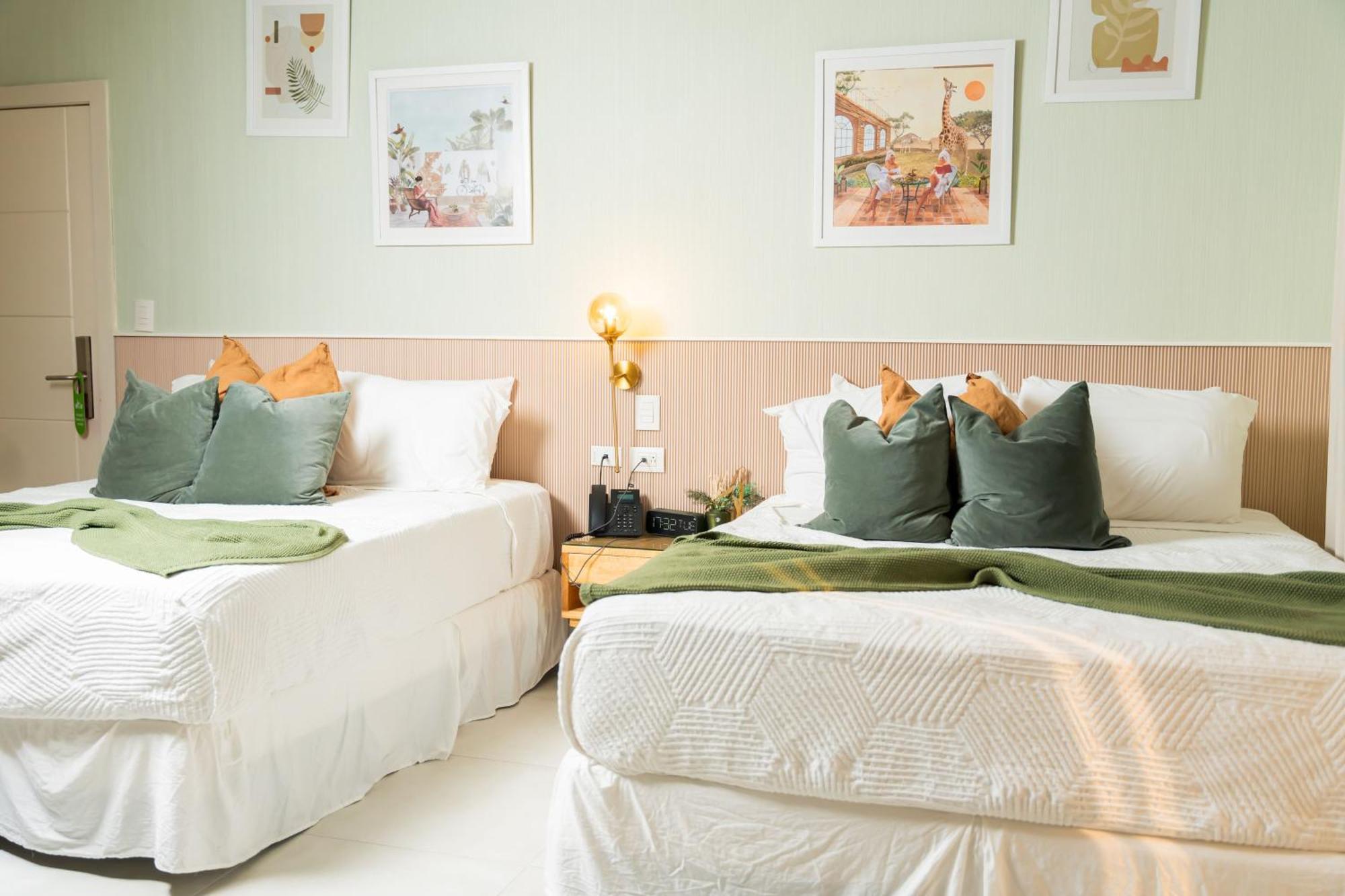 Hotel Stay Here Suites Santo Domingo Exteriör bild