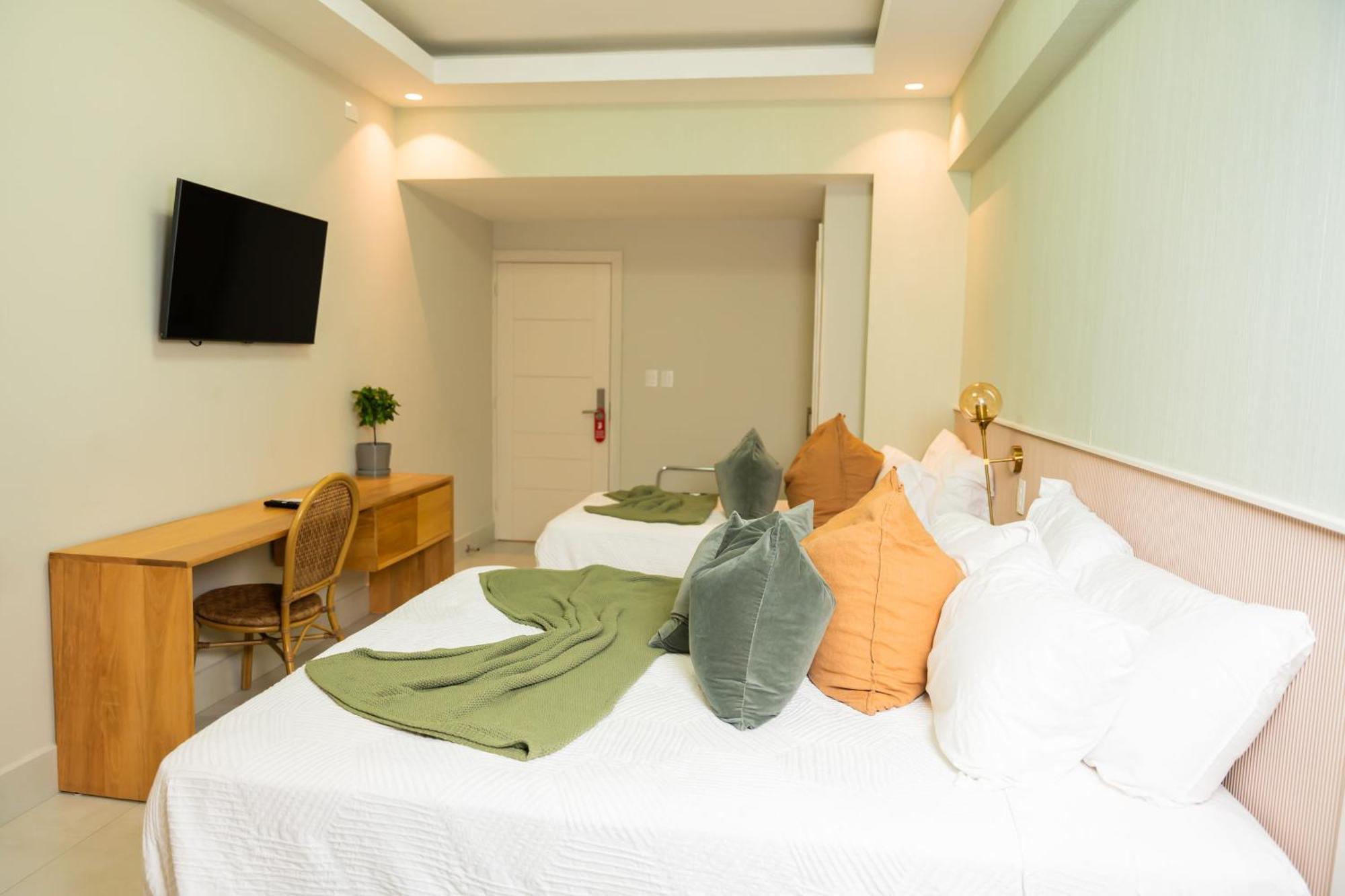 Hotel Stay Here Suites Santo Domingo Exteriör bild