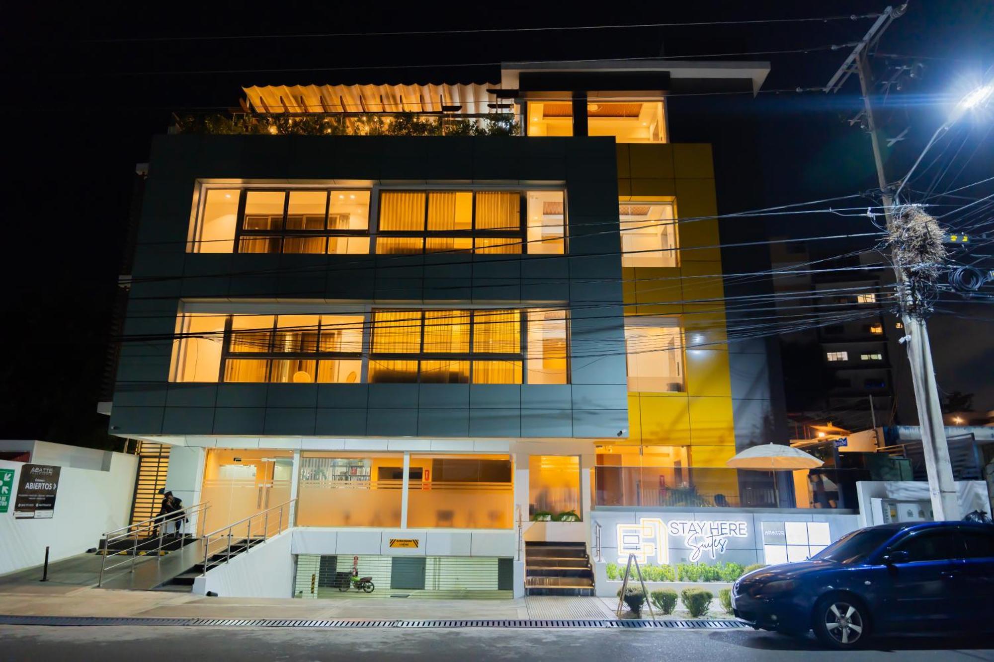 Hotel Stay Here Suites Santo Domingo Exteriör bild